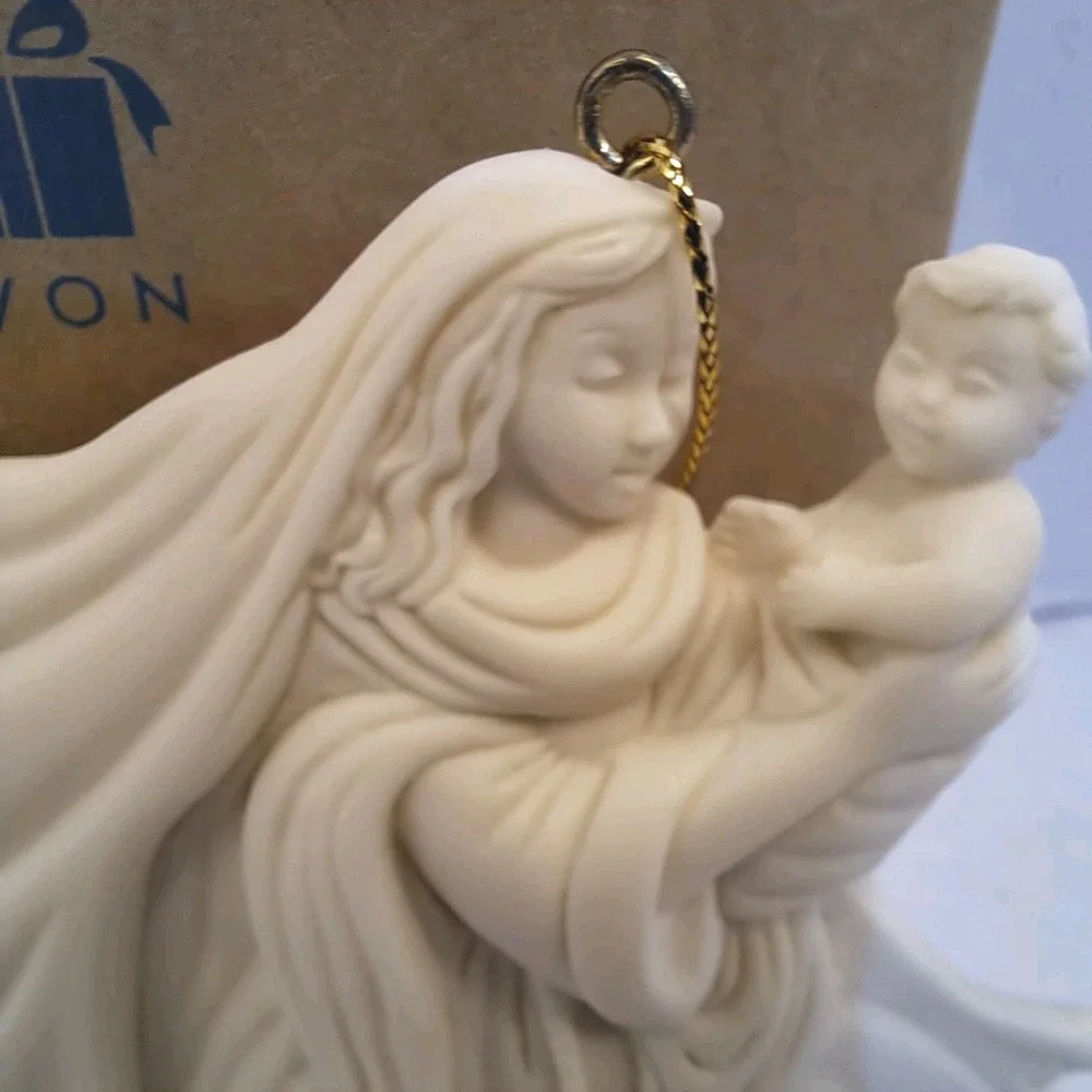 Avon Gift Collection Vintage Cream Stoneware Angel Baby Christmas Tree Ornament